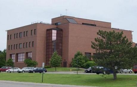 罗切斯特理工大学算名校吗？相当于国内什么院校大学？