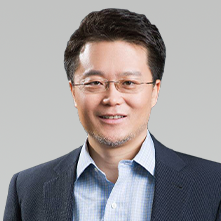 周炜
