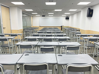 南宁文登考研公开资料中的教室环境