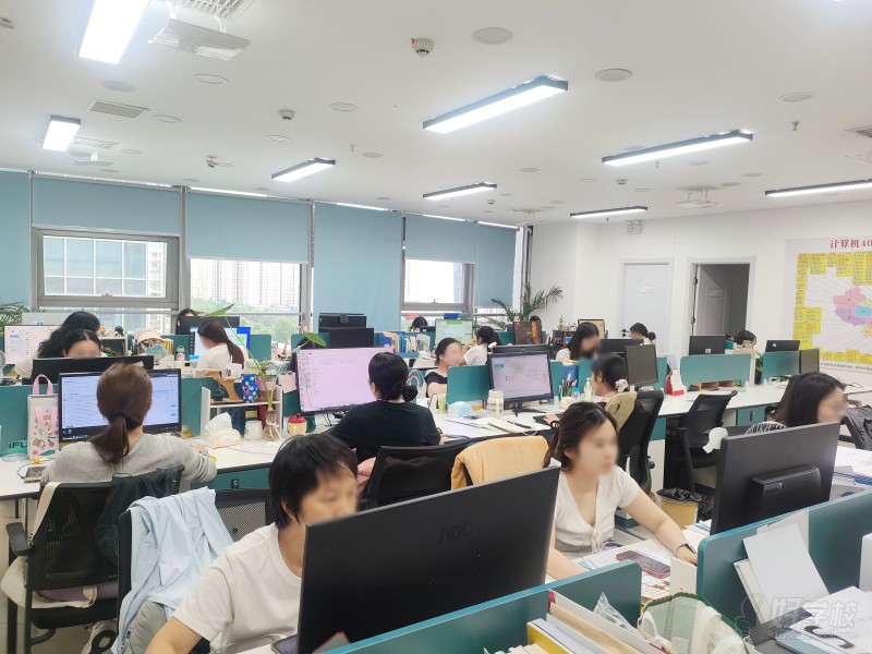研芝士公开展示的教学服务环境