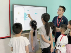 APP inventor图形化积木拖拽式编程