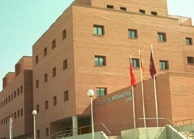 西班牙康普斯顿大学早上几点上课