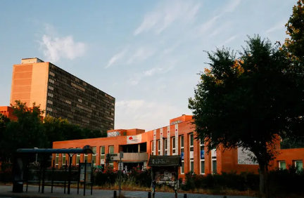 西班牙康普斯顿大学价格介绍