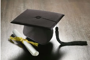 西班牙武康大学博士认证书什么样？