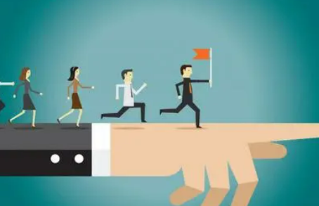 中层管理是什么职位？