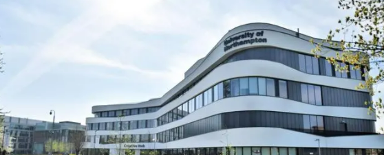 北安普顿大学教育部认证吗？