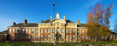 英国北安普顿大学好毕业吗？