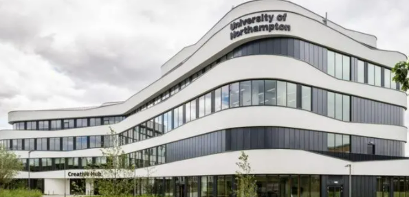 北安普斯顿大学全球排名多少？