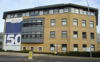 安格利亚鲁斯金大学特色是什么