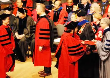 访问学者国外有课程吗