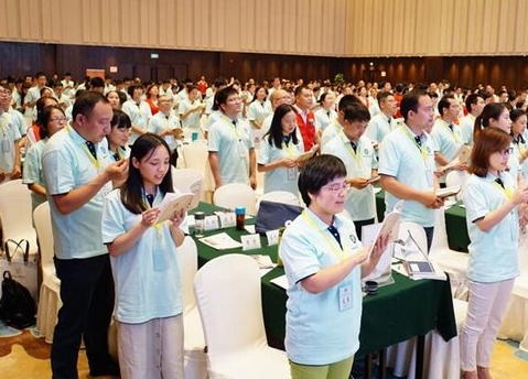 北京大学国学系研修班女教授介绍