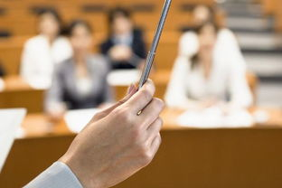 报读董秘培训班多少钱？