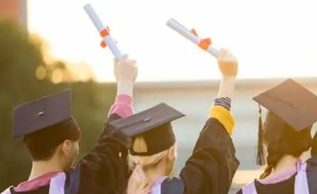 国际mba免联考雅思托福吗？