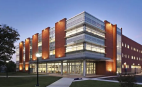 拉蒙尤以大学毕业难度高吗？