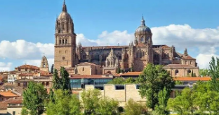 拉蒙尤以大学介绍