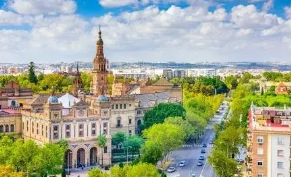 拉蒙尤以大学校内环境如何？