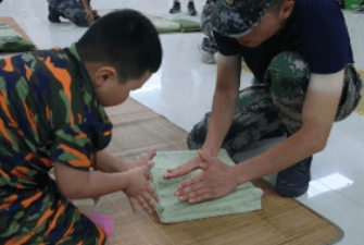 军事夏令营的历史是什么?