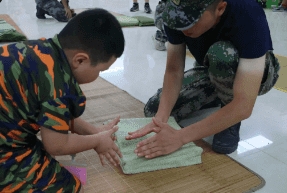 小学暑假军事夏令营内容是什么?