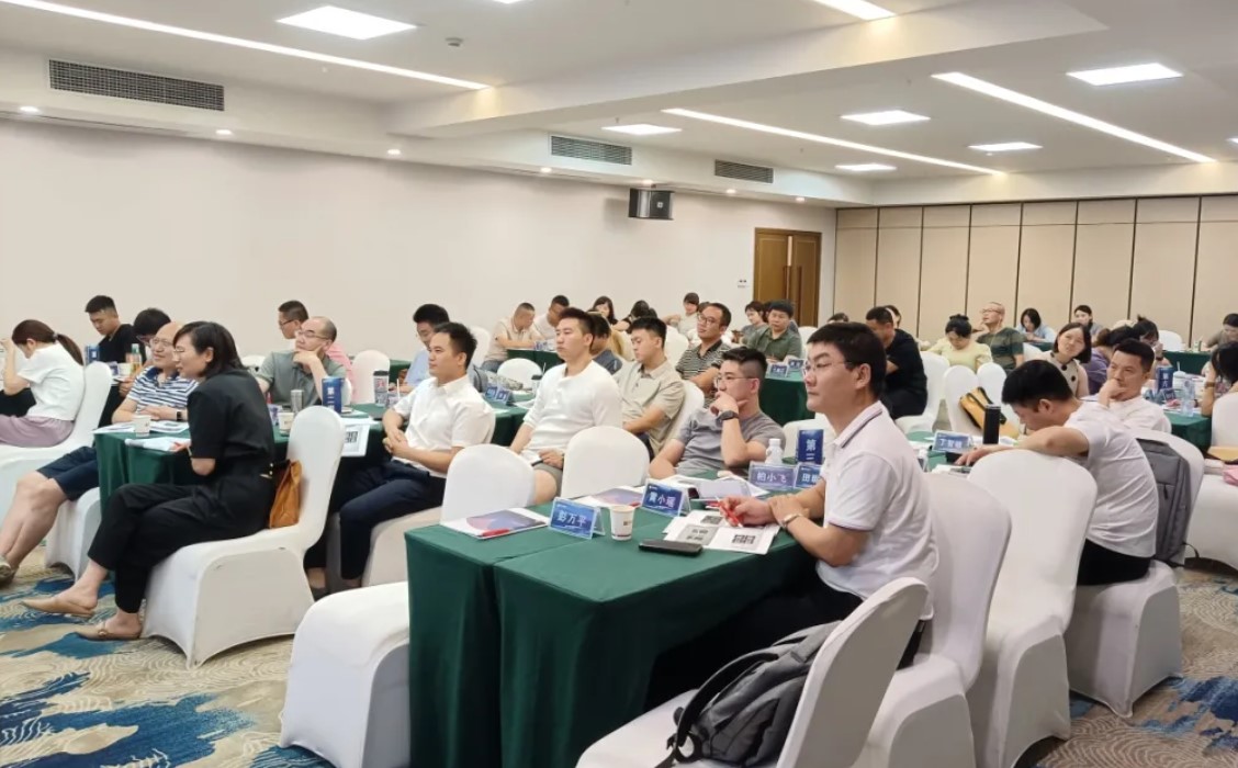 华商领军商学 | 全国分院7月(上)课程回顾《识人用人》《创新思维与创新方法》《奇门预测学》《AI+新媒体营销战略与技术图鉴》《金税四期下的风险管控及利润提升》