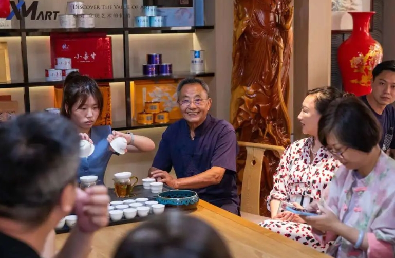 交大&驯美艺术品鉴藏班珠宝鉴赏收藏班学员武夷山茶旅回顾|臻山川精英秀气所钟,品具岩骨花香之胜