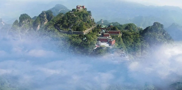 ART驯美·问道武当艺术行旅｜共赴千年道场圣地武当，于绵邈天地中合自然无为之道
