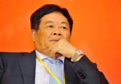 2025介绍：曹德旺谈华夏汽车玻璃