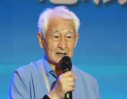 季克良：喝茅台酒有利健康