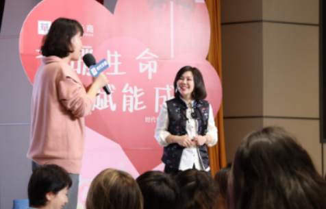 陈艺新的课在哪里听？