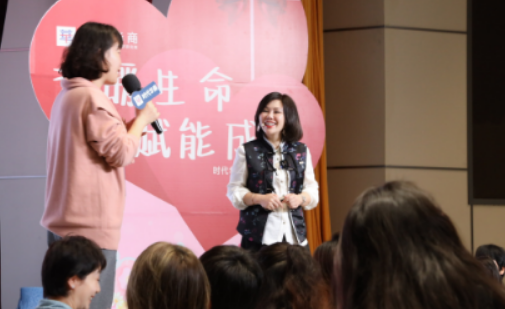 陈艺新的课值得学吗？