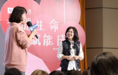 陈艺新哪里有课？