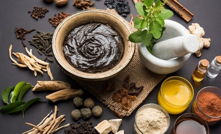 膏药制作培训班学费多少？