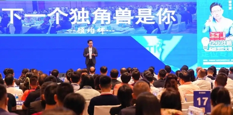 2025年顾均辉讲的课怎么样?