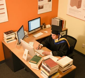 在职哲学博士学历国内认可吗？