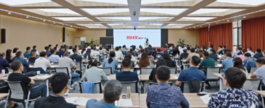 新商界总裁班精选课程推荐：全方位赋能企业管理升级