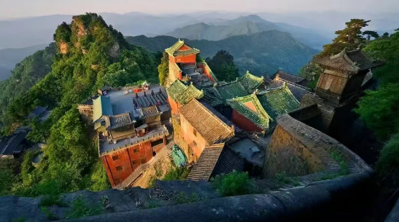 武当山高端秘境实修辟谷营