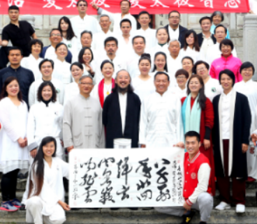 阿米尔汗青城山学太极拳