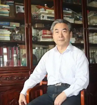 鲁洪生是风水大师吗？