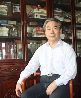 鲁洪生教授教育观点：以传统文化为基，育就兼具思维与素养的现代学习者