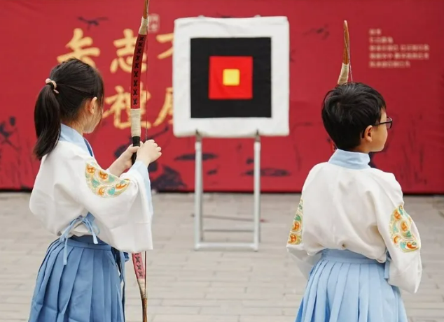 通经读史习射强身云汉书房冬学营