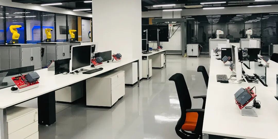 指南车机器人工程师学院 | 2026自动化工程师就业实训最新招生简章 | 四大班型