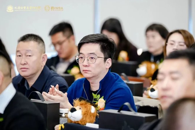 北清经管高等研究院 | 彭俊松 | 重构竞争优势:生成式AI时代的数字化战略与执行 | 北京 | 4月25-26日