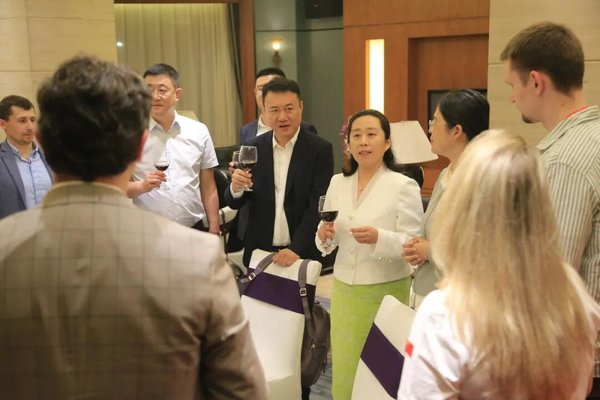 融商学院 | 中俄商桥资源对接论坛 | 深圳 | 聚力出海