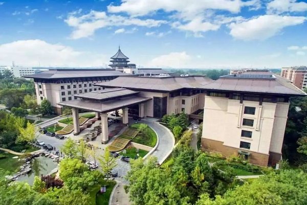 健康中国 | 2025大健康与中医药产业硕博班年度回顾
