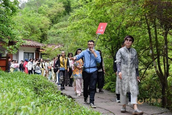 红颜丹心学堂 | 武夷山站圆满落幕 | 武夷山水一程，此心光明一生