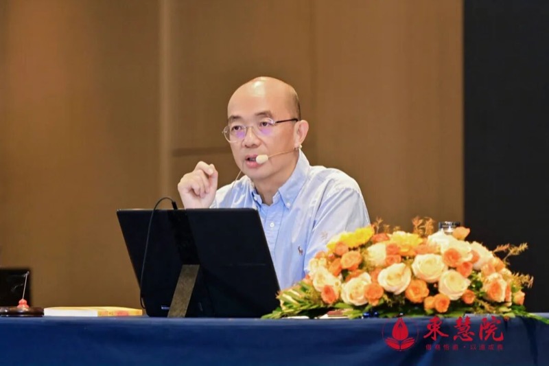 如何不在竞争中两败俱伤？纳什均衡给你的启示
