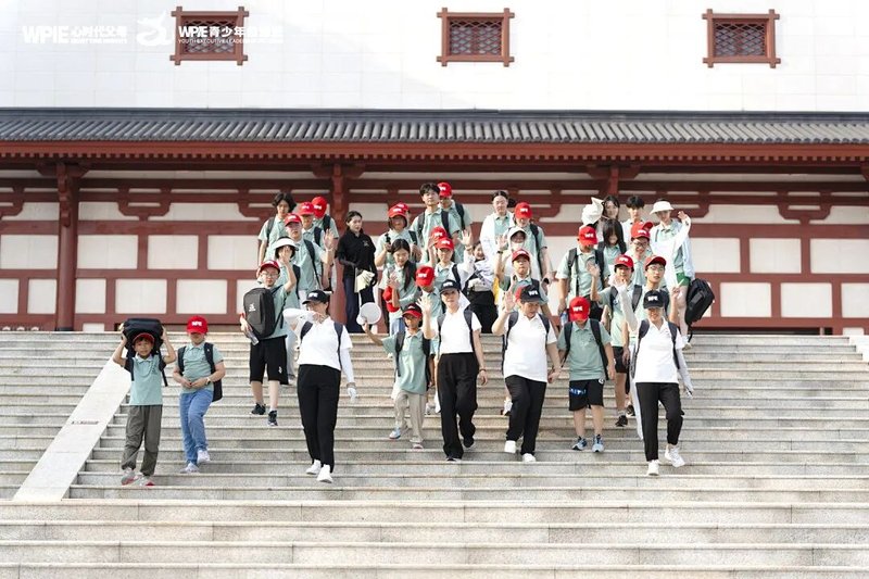 从潍坊到南阳，千里送锦旗：为什么一定要让孩子参加《青少年总裁班》！