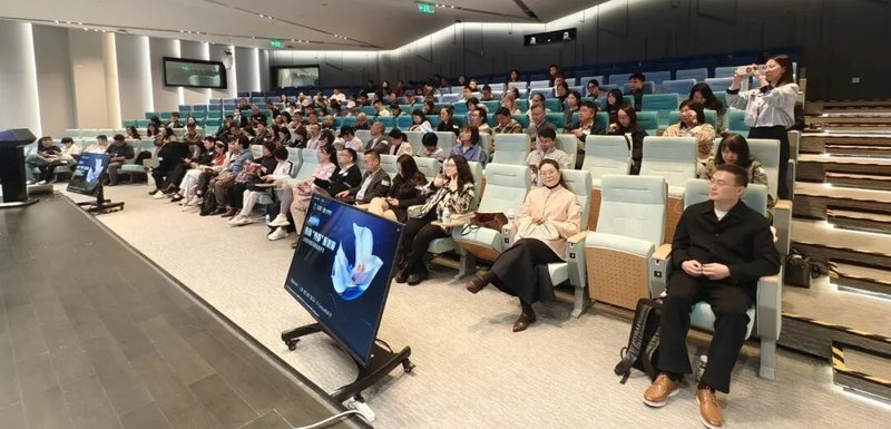 走进字节 龙虾大会 | 复金汇并购实操校友智行会参访