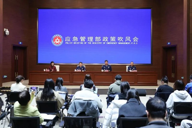 应急管理部明确：消防主体责任强化，持证人才迎来新机遇