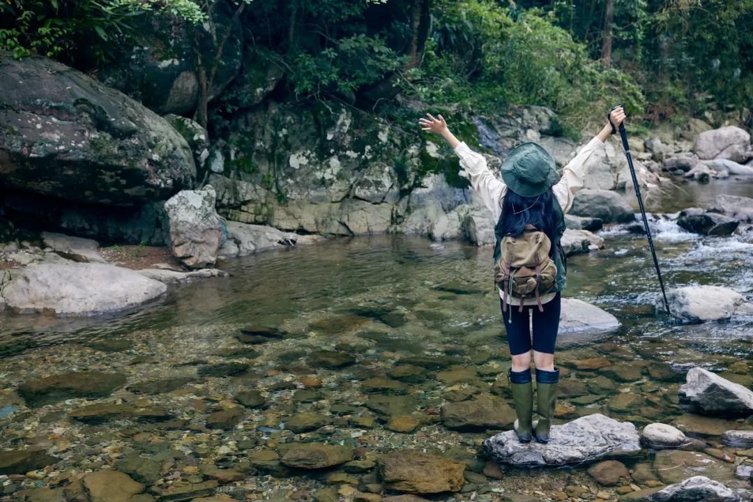 华夏思源 | 王炸登场！徐凯文携弟子亲临现场，传授学院与江湖的双重破局成长策略