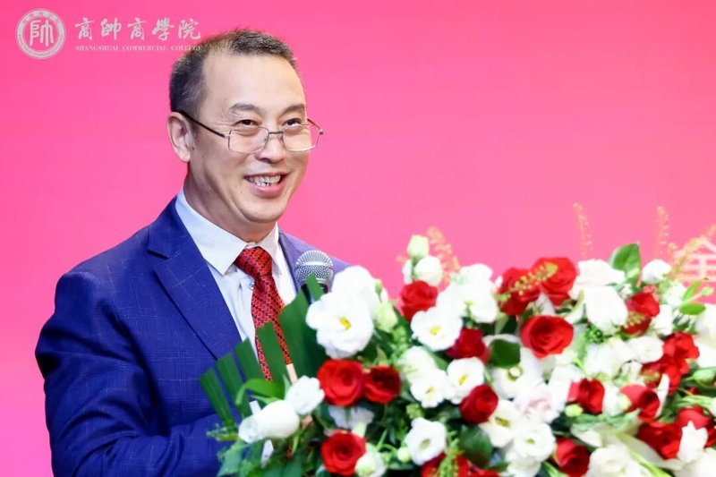 商帅商学院全国医药行业董事长精品班16期毕业典礼在珠海隆重举行